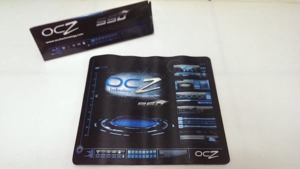 【阿瑟3C】OCZ鼠墊全新盒裝限量 鎖邊4MM厚 270X230 大號速度版