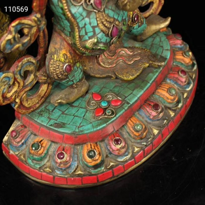 1.AAA1214  西‌藏寺院收‌老‌純銅純手工‌打造鑲‌嵌寶‌石彩繪描‌金‌金剛手護法‌一尊‌ 重4988克 ‌高27‌cm 寬22cm