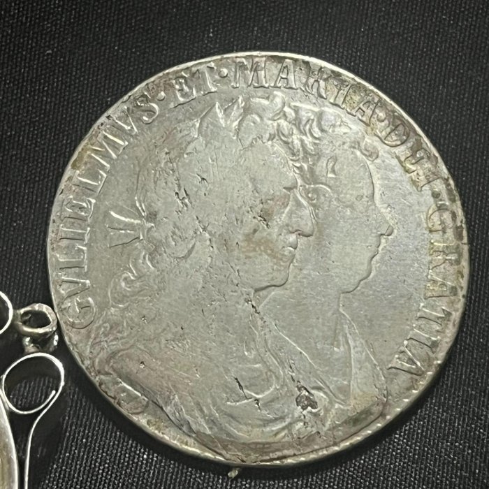 1689英國威廉三世和瑪麗半克朗銀幣