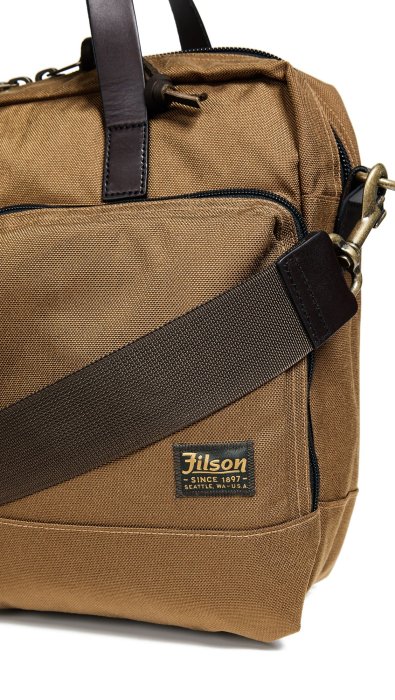 【美國Filson】Dryden威士忌卡其色 防彈布料手提包 公事包 手提袋 旅行袋 側背包側揹袋 肩背包 馬轡皮革提把