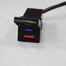 【小鳥的店】豐田 2018 AURIS 8代 CAMRY 車美仕 單孔 USB 盲塞式 專用型 藍光顯示 3A 快充