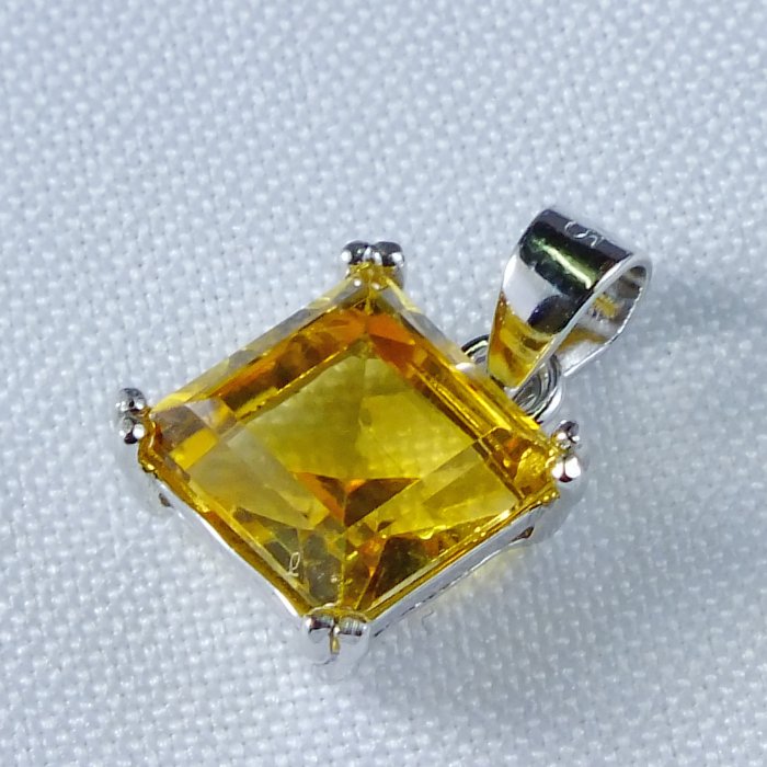 黃水晶墜子SA006- A917–0.8公克。珍藏水晶