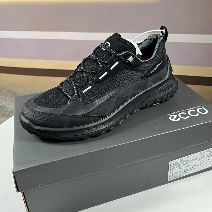 ECCO ULT-TRN 奥途真皮摩登運動鞋 戶外鞋 防滑登山鞋 越野鞋 Michelin大底 休閒鞋 824254