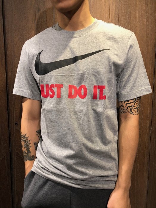 美國百分百【全新真品】 Nike T恤 JDI 耐吉 短袖 T-shirt 運動休閒 logo 深灰/深藍/黑 G509