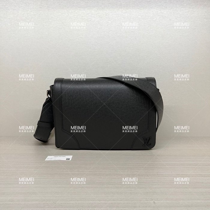 30年老店 預購 LOUIS VUITTON NEW FLAP 郵差包 斜背包 Taiga 皮革 黑色 M30807 LV