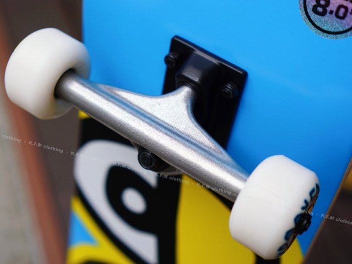 【 K.F.M 】Krooked EYES 8.0 Skateboard GONZ 整組 技術板 滑板 美國進口滑板 藍