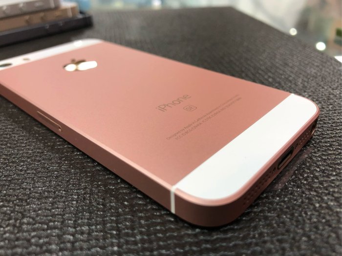 實體店面 iPhone SE 16G SE 16 無傷漂亮 二手良品機 另有 SE 32G 64G 128G SE 32 SE 64 SE 128 4吋