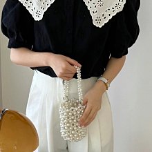 *~fuyumi boutique~*100%正韓 24S/S 刺繡緹花翻領上衣 黑/白