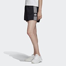 南◇2021 8月 ADIDAS ORIGINALS ADICOLOR 運動短褲 FM2595 黑 三條線 休閒短褲