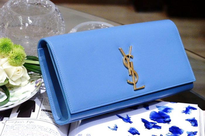 Saint Laurent 326079 Leather Logo Clutch 小牛皮 YSL 手拿包 冰河藍