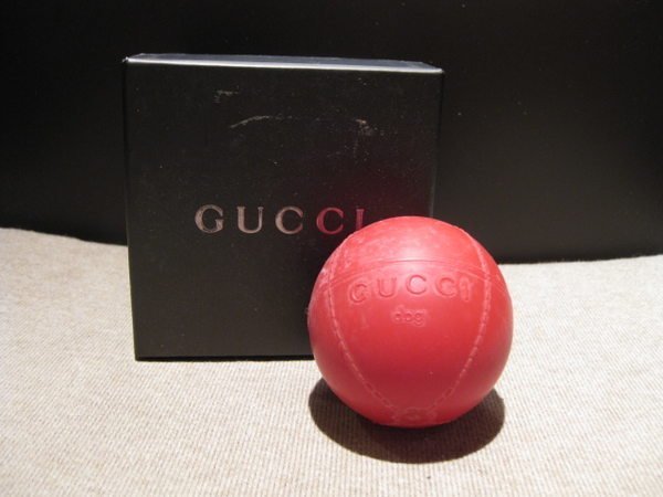 [熊熊之家]全新正品[GUCCI] 狗用小球 玩具 寵物用品(紅色) Gucci寵物用品