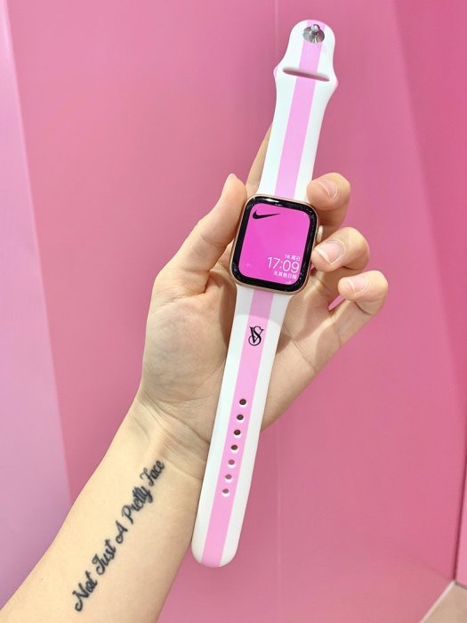 【手錶錶帶】女款運動親膚硅膠蘋果手錶錶帶芭比粉高級適用appleiwatch6se5432