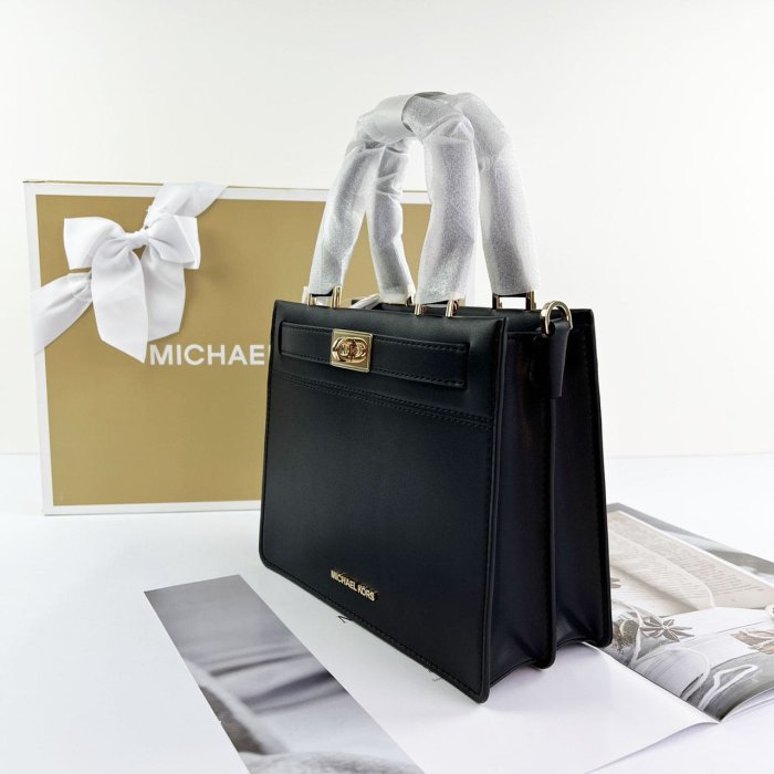 Michael kors store tatiana flap