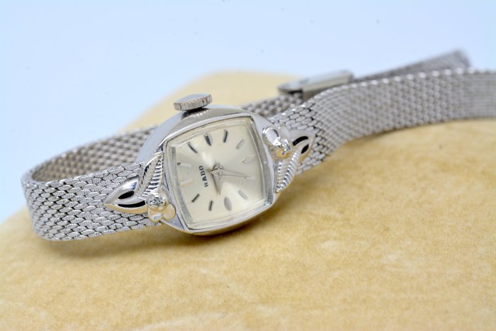《寶萊精品》RADO 雷達表銀灰白方型手動女子錶