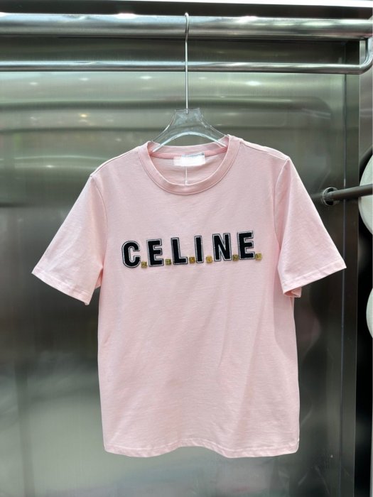 熱銷特惠 Celine 賽琳23ss春夏新品五金貼布字母logo圓領短袖T恤時尚穿搭百搭上衣女明星同款 大牌 經典爆款