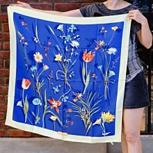 Ferragamo Silk scarf 花卉披肩絲巾 藍