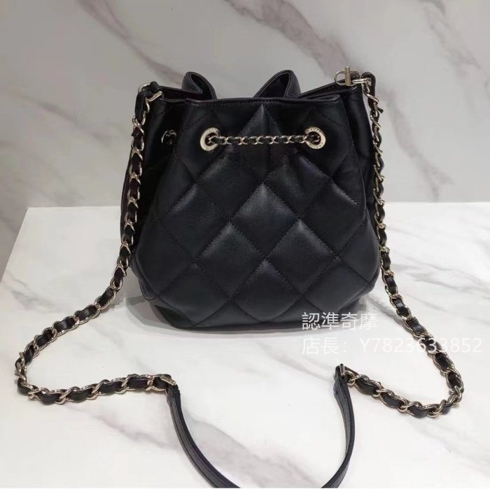 二手正品 CHANEL 黑色 荔枝紋 牛皮 菱格 金鏈 小型 束口水桶包 兩用包 AS0894 免運超讚