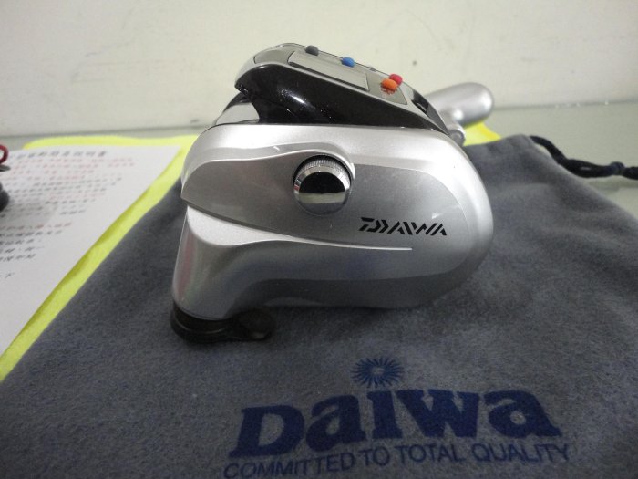 日本島內機daiwa LEOBRITZ 300 mt 型電動捲線器| Yahoo奇摩拍賣