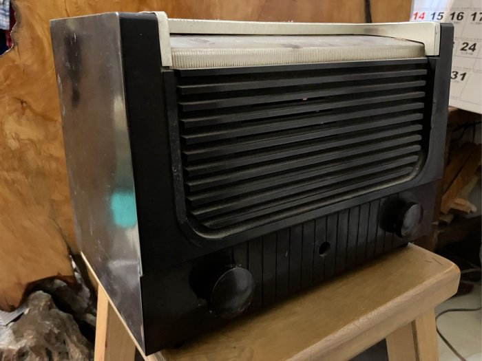 早期victor真空管收音機