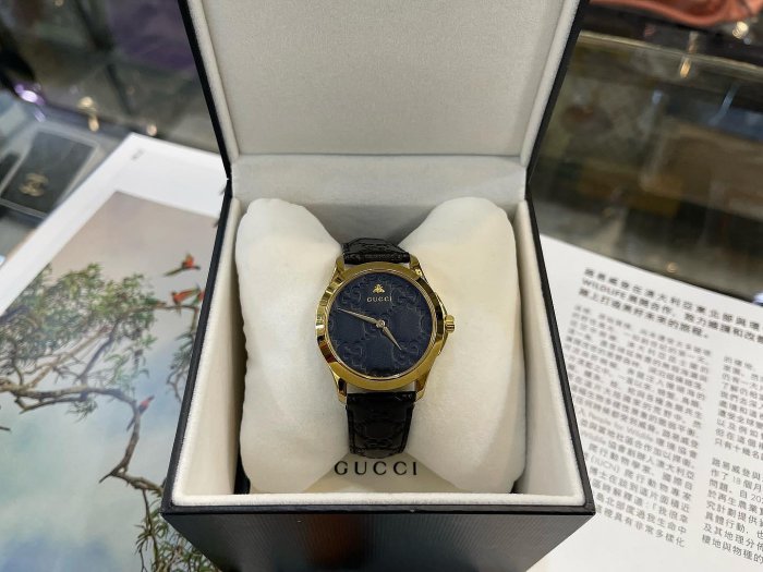 女人街國際精品"GUCCI 經典款 YA1264034  蜜蜂 黑色 logo 皮帶  石英 手錶