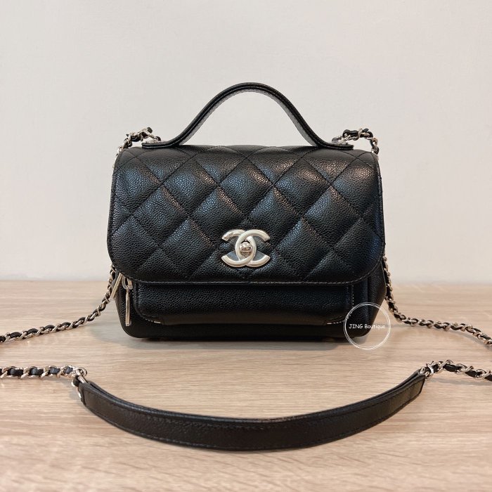 Chanel 新款 郵差包 全新 現貨 黑色 金鏈 荔枝皮 牛皮 翻蓋 19cm A93749 北市可面交 刷卡分期