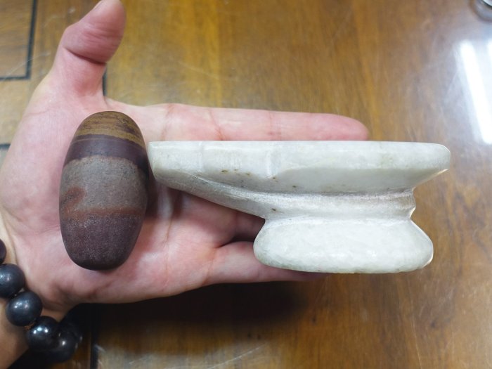 §能量礦石§ 印度神石 Shiva lingam 濕婆石一組 含底座共700g 編號17