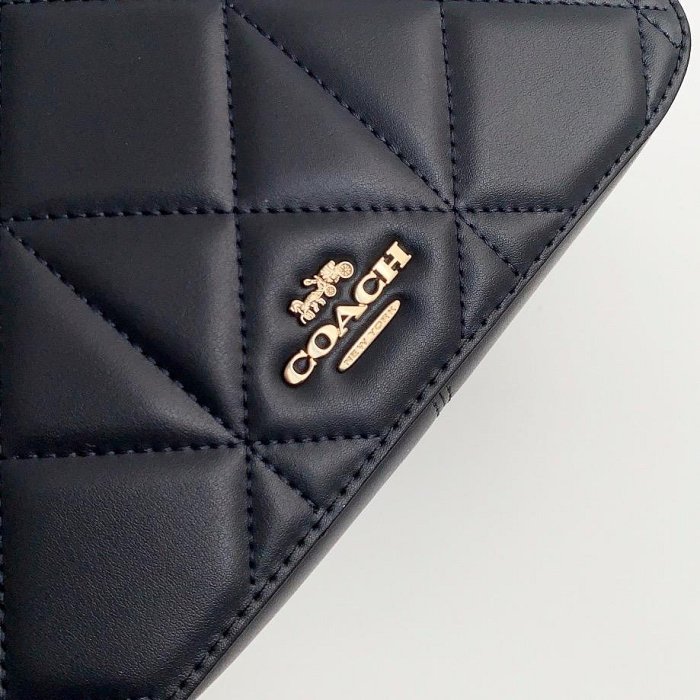 空姐Outlet代購 美國正品 Coach 2796 素面菱格牛皮女士圓餅包 雙拉鏈雙隔層 單肩斜背女包 側背包 手拿包 肩背包 附購證