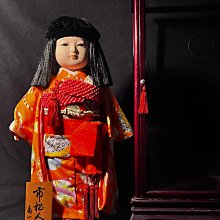 【桑園の】日本 大型 和服娃娃 市松人形 壽山作 45.5公分 櫥窗人偶 玻璃框附 J 601