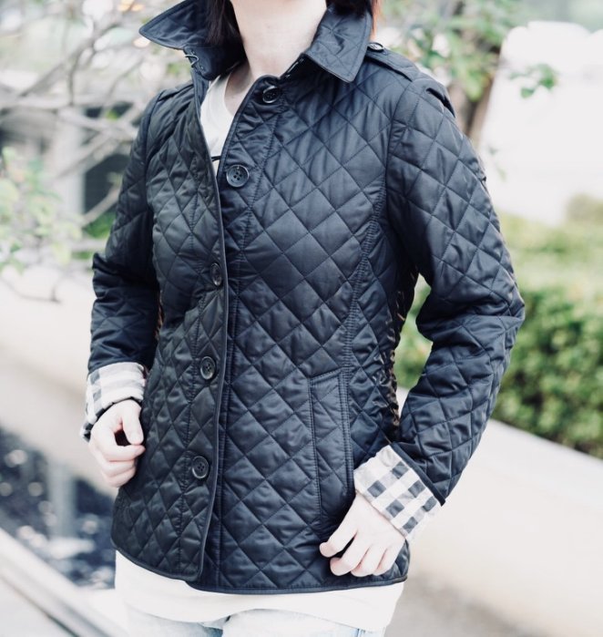 Burberry 3976170 Quilted Jacket 菱格紋前斜口袋外套 黑 XS / S / M