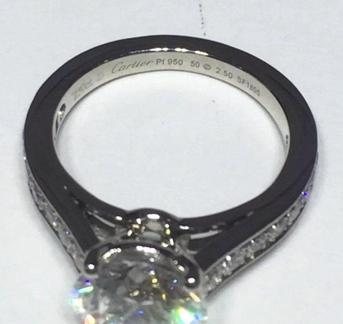 專櫃正品 CARTIER 卡地亞 18K白金 2.5克拉 E VVS1 3EX 鑽石戒指（特價福利品！優惠出清換現金）