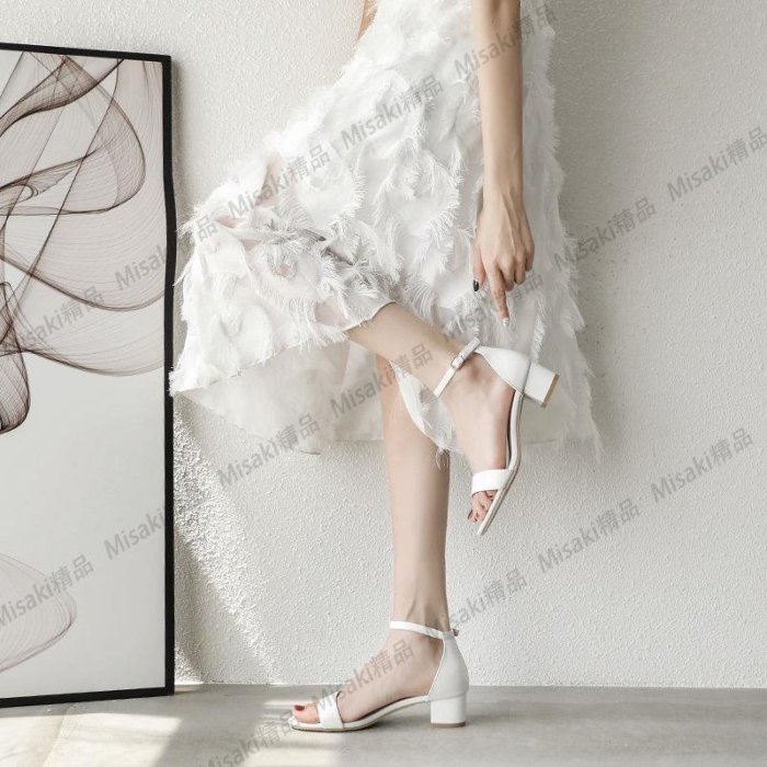 2023新款真皮涼鞋女夏淑女仙女風白色中跟粗跟時尚一字帶高跟女鞋-Misaki精品