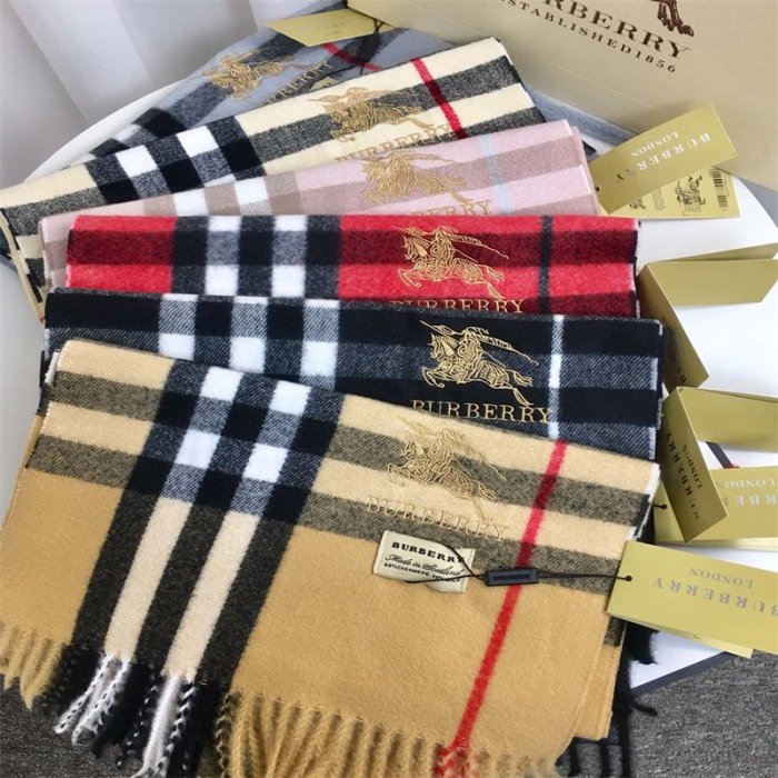 特賣（本週免郵）絕對正品BURBERRY 博柏利 戰馬繡標 羊絨圍巾/ 披肩 精裝禮品 經典格子/ 大格紋/ 多色可選-