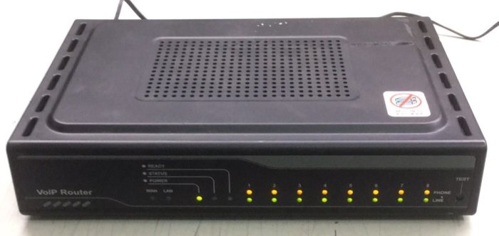 【尚典3C】VOIP GATEWAY G300E 4FXS 4FXO 1WAN 1LAN 網路電話