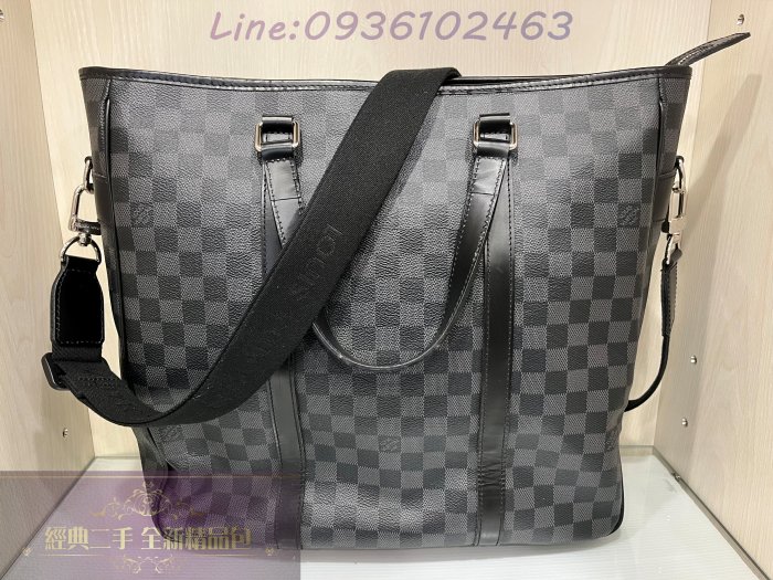 Louis Vuitton Tadao MM Damier Graphite N51192