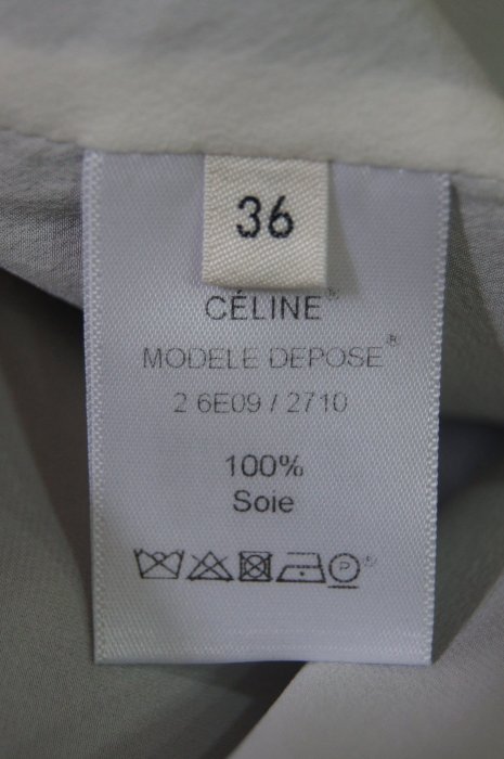 CELINE  深藍色垂領絲背心洋裝      原價    61200        特價 8000