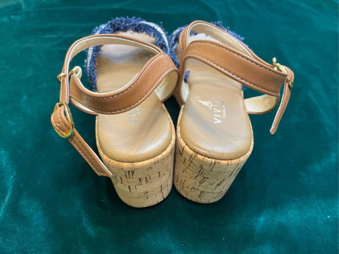 三輝皮鞋台灣製時尚精品羊皮水鑽軟木高台楔型跟涼鞋，牛仔藍零碼特價現貨MIT