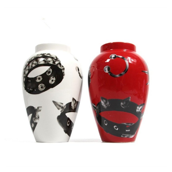 現貨直出【現貨免運】Supreme 20FW Studded Collars Vase 朋克項圈陶瓷