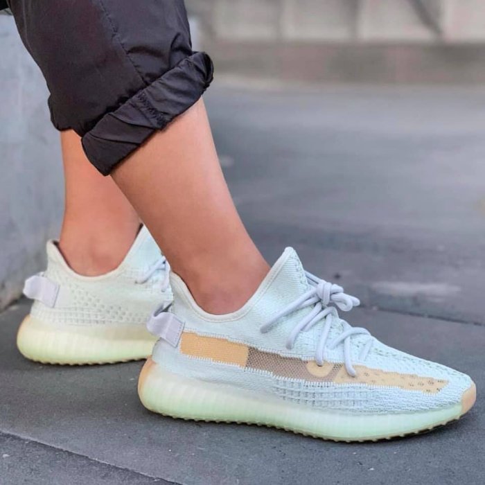 現貨- Yeezy Boost 350 V2 Hyperspace 哈密瓜薄荷亞洲限定US 11 EG7491