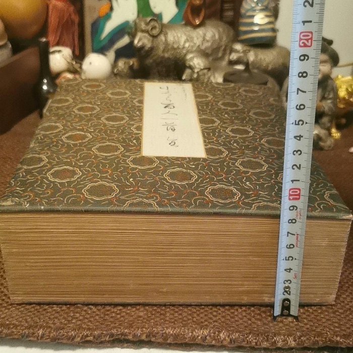 日本回流精裝百人一首，成色如圖，特別厚，純手繪精裝冊，喜歡收21102