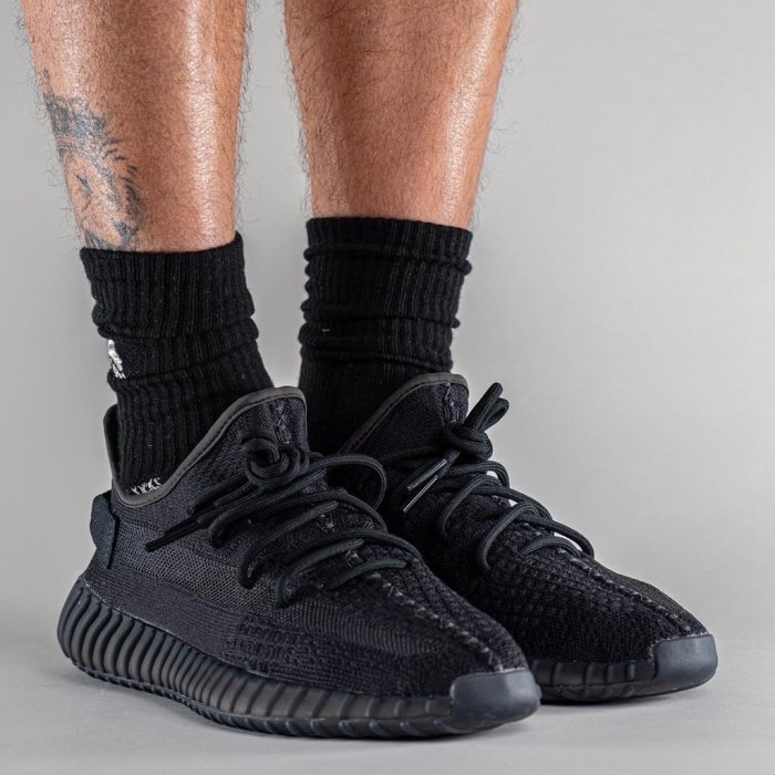 ADIDAS YEEZY BOOST 350 V2 ONYX HQ4540 黑瑪瑙側邊透明| Yahoo奇摩拍賣