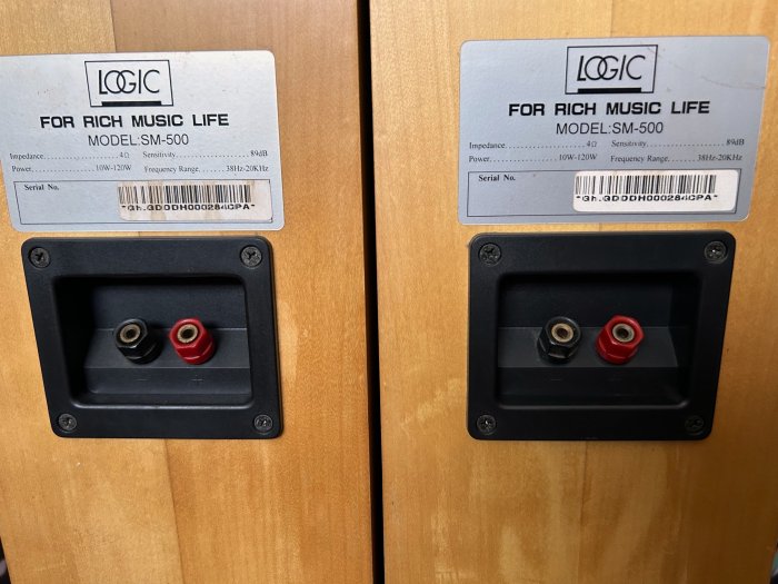 老楊音響 二手LOGIC  SM-500 5.5吋x3四單体三音路落地瘦高型喇叭1對 品相尚佳良品廉售