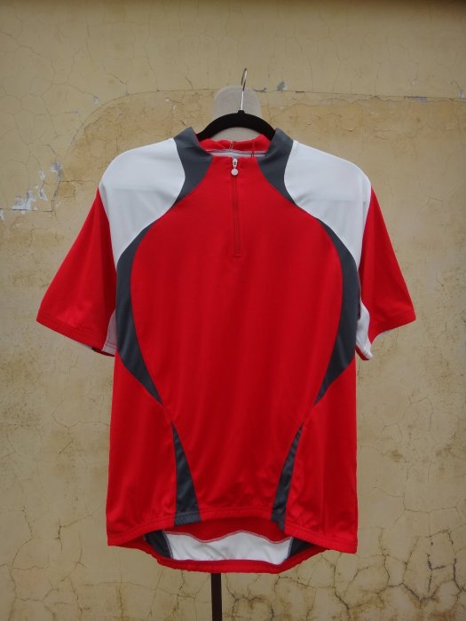 jacob00765100 ~ 全新 正品 SOFTSUN 紅白色 男性車衣 Size: 2XL