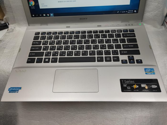 Sony Vaio T14 SVT141A11P (Intel Core i7-3517U) 14吋筆記型電腦