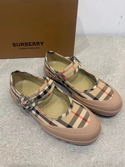 ╭☆包媽子店☆ Burberry 2020新款瑪麗珍鞋娃娃鞋夏季凉鞋((部份現貨))