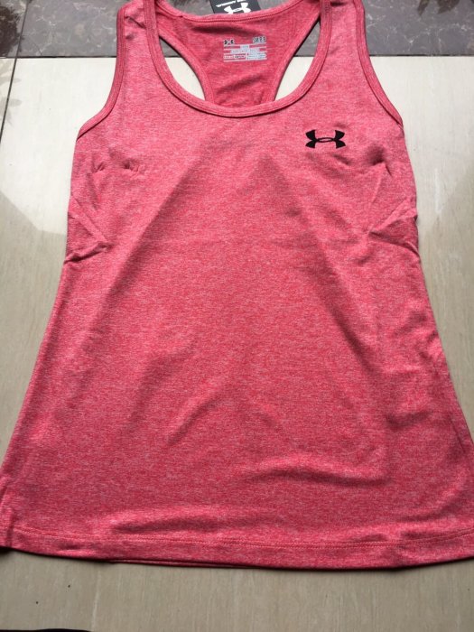 UA(Under Armour)排汗合身Dry Fit挖背背心