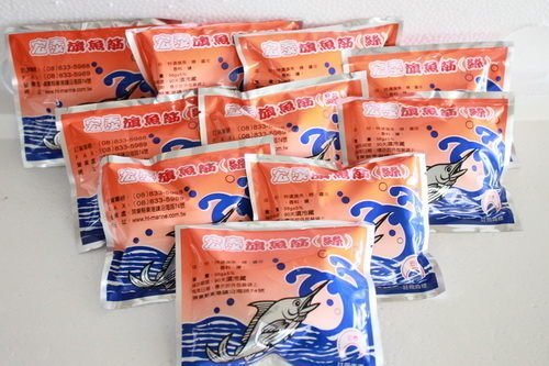 東港順記 休閒食品   旗魚筋(絲) 滋味香甜 一包 500公克 $350 元× 7包 =$2450 免運賣場