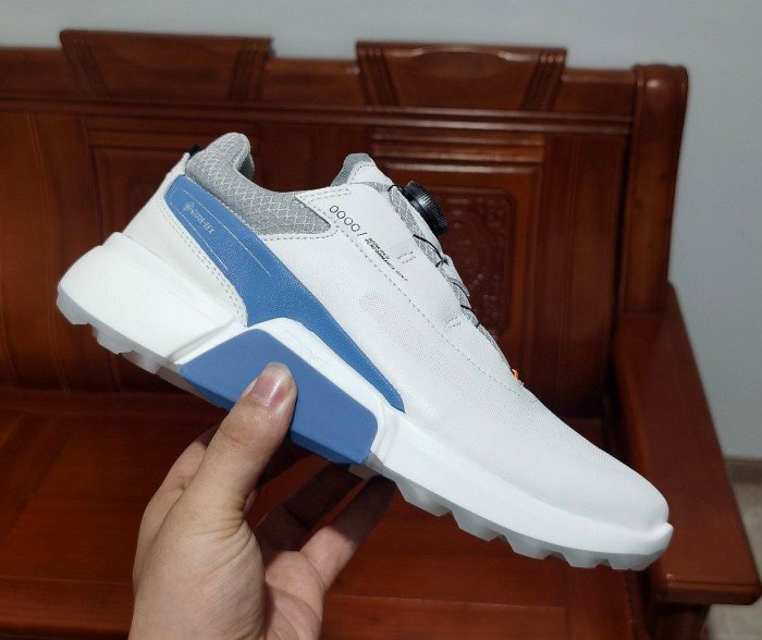 精品代購?新配色 ecco Biom H4 BOA 高爾夫球鞋 Golf男鞋 時尚休閒鞋 細膩皮革 GTX防水 防滑 108504