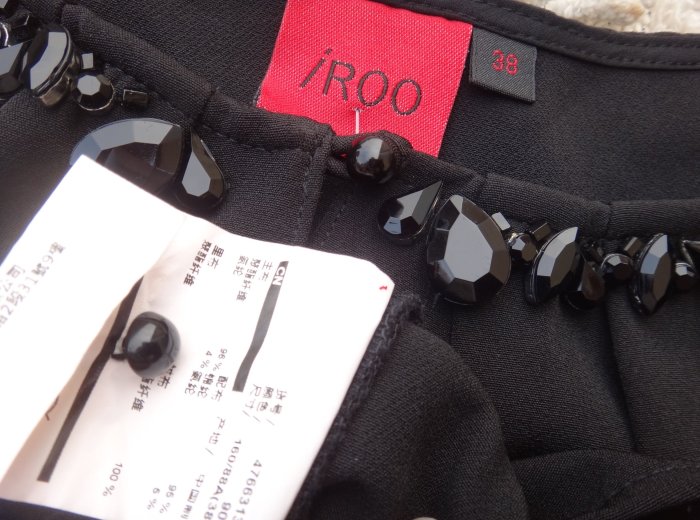 jacob00765100 ~ 正品 iROO 黑色 蕾絲袖上衣 size: 38