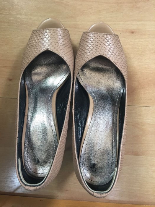 GREEN PINE 裸色開口魚口鞋35.5號若購買賣場任何兩雙鞋子，免運費