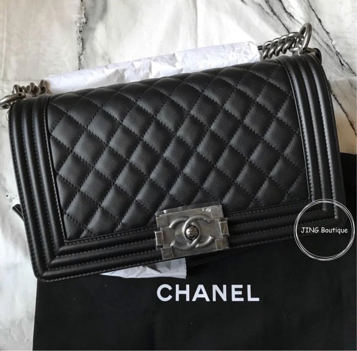 Chanel boy 25cm A67086 全新 現貨 天菜款 黑色 平面 牛皮 復古 銀鍊 限量 北市可面交 刷卡分期